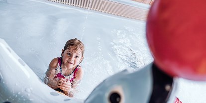 Luxusurlaub - Pools: Innenpool - Familienresort Ellmauhof - das echte All Inclusive ****S