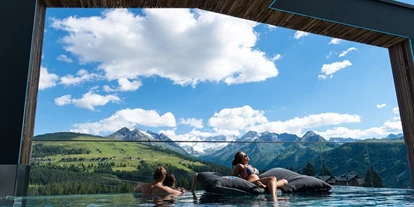 Luxusurlaub - Pools: Infinity Pool - Burg (Kals am Großglockner) - FelsenBAD InfinityPool - MY ALPENWELT Resort****SUPERIOR