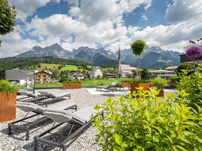 Luxusurlaub - Saunalandschaft: Textilsauna - Kitzbühel - die HOCHKÖNIGIN - Mountain Resort