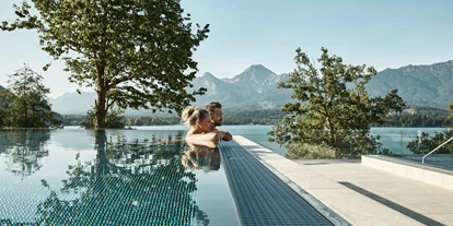 Luxusurlaub - Pools: Infinity Pool - Töpriach - Hotel Karnerhof****s