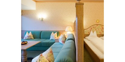 Luxusurlaub - Saunalandschaft: finnische Sauna - Grän - Komfort Doppelzimmer Landhaus - Hotel Sonnenburg