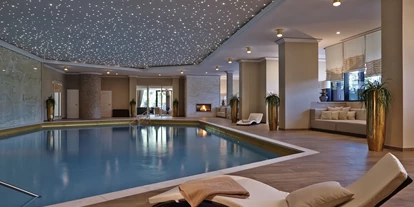 Luxusurlaub - Pools: Außenpool beheizt - Messel - Innenpool - Kempinski Hotel Frankfurt Gravenbruch 