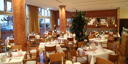 Luxusurlaub - Umgebungsschwerpunkt: Stadt - Restaurant "Hübner" - Strand-Hotel Hübner