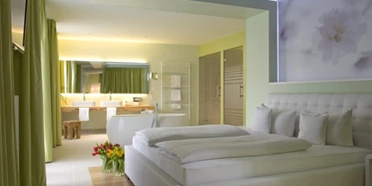 Luxusurlaub - Saunalandschaft: Dampfbad - Dohr - Lifestyle-Suite "Frühlingsblühen" - Romantik Jugendstilhotel Bellevue
