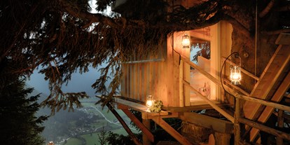 Luxusurlaub - Hotel-Schwerpunkt: Luxus & Natur - Kärnten - Hochzeitshütte Baumhaus - Almdorf Seinerzeit 