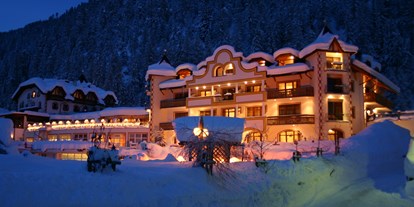 Luxusurlaub - WLAN - Abendstimmung im Winter - Hotel Post Sulden