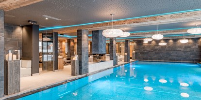 Luxusurlaub - Pools: Infinity Pool - Reischach (Trentino-Südtirol) - Aktiv- & Wellnesshotel Bergfried