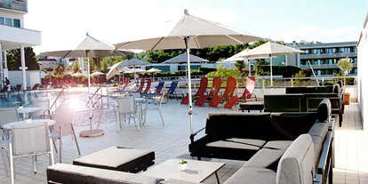 Luxusurlaub - WLAN - Oberschützen - Neue Relax-Loungen auf der Sonnenterrasse im REDUCE Hotel Vital ****S - REDUCE Hotel Vital ****S