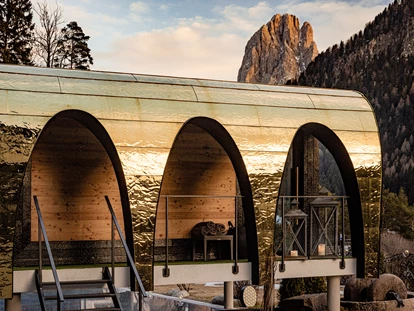 Luxusurlaub - Concierge - Finnische Sauna mit Blick auf dem Langkofel  - Alpin Garden Luxury Maison & Spa