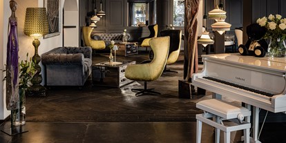 Luxusurlaub - Künstler Lounge für Deine Goldene Auszeit in den Bergen - Alpin Garden Luxury Maison & Spa