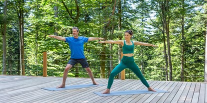 Luxusurlaub - Umgebungsschwerpunkt: See - Yogaplattform im WaldSpa - Wellness & Naturresort Reischlhof - Wellness & Naturresort Reischlhof **** Superior 
