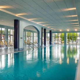 Luxushotel: Pool - Precise Resort Hafendorf Rheinsberg
