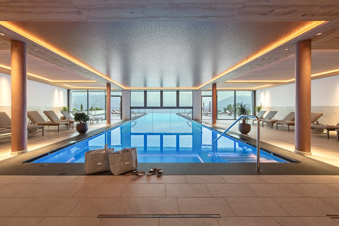 Luxushotel: Infinity Pool Südtirol - Panoramahotel Huberhof****s