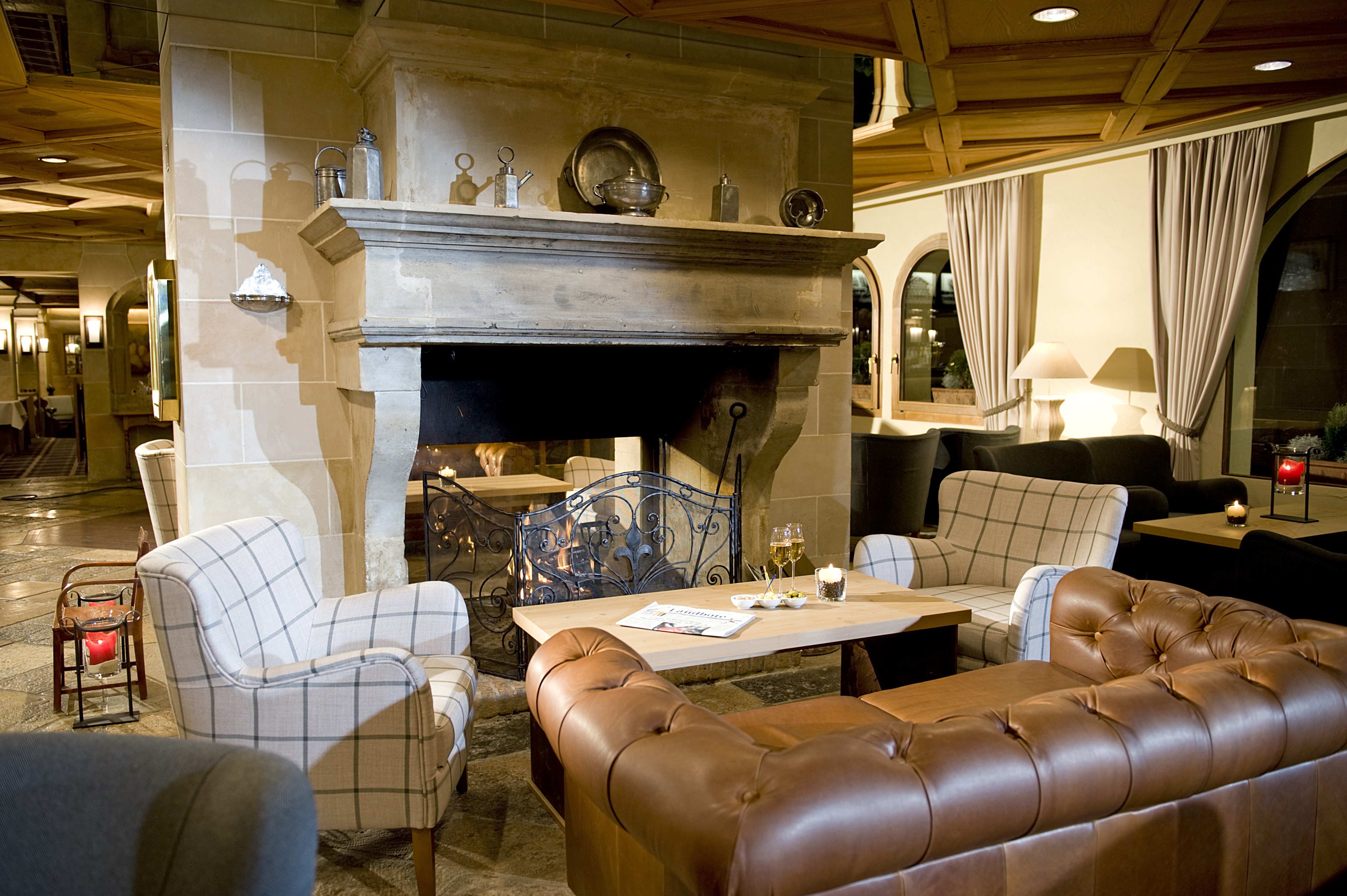 Luxushotel: Kaminbar - GOLFHOTEL Les Hauts de Gstaad & SPA