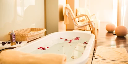Luxusurlaub - Sen Jan di Fassa - Wellnessbereich - Massagen im Hotel Marlena - Parkhotel Marlena - Adults Only 14+