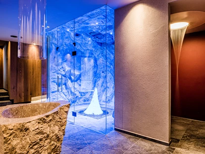 Luxusurlaub - Sen Jan di Fassa - Schneegrotte - Granbaita Dolomites