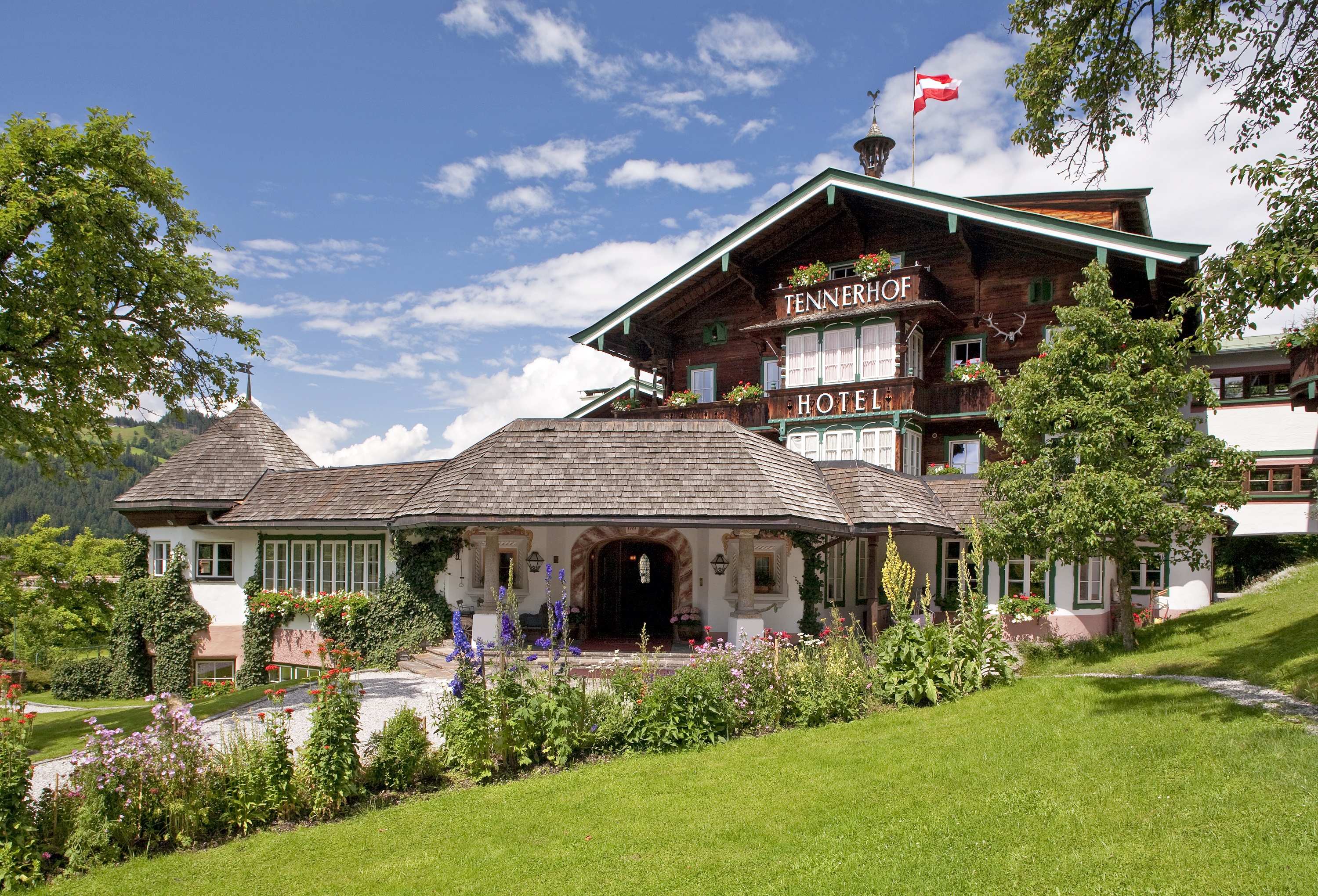 Luxusurlaub - Tirol - Relais & Châteaux Hotel Tennerhof im Sommer - Relais & Châteaux Hotel Tennerhof