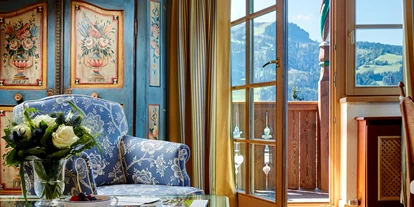 Luxusurlaub - Bar: Poolbar - Kaiser Suite Maximilian im Relais & Châteaux Hotel Tennerhof - Relais & Châteaux Hotel Tennerhof