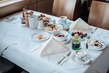 Luxushotel: Frühstück - Hotel Goldener Berg