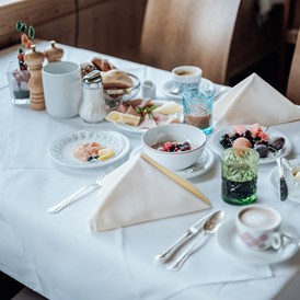 Luxushotel: Frühstück - Hotel Goldener Berg