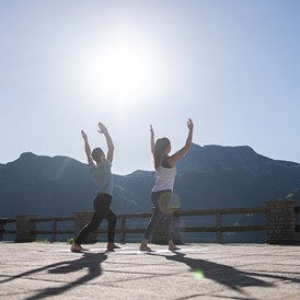Luxushotel: Yoga auf der Sonnenterrasse - Hotel Goldener Berg