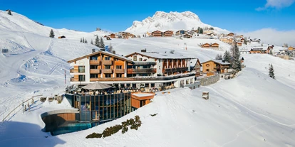 Luxusurlaub - Kappl (Kappl) - Außenansicht WInter - Hotel Goldener Berg