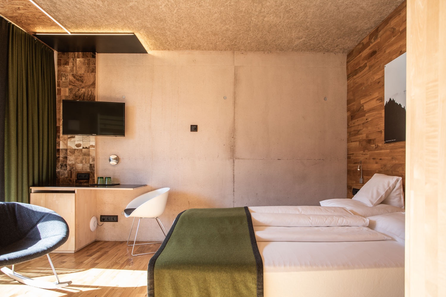 Hotel Arlmont Zimmerkategorien Doppelzimmer mit Bergblick und Balkon