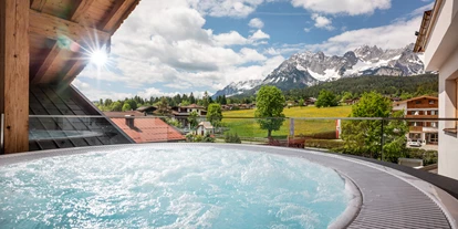 Luxusurlaub - Bar: Poolbar - Wellnessresort Seiwald