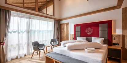 Luxusurlaub - Bar: Poolbar - Wellnessresort Seiwald