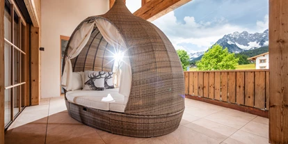 Luxusurlaub - Bar: Poolbar - Wellnessresort Seiwald