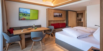 Luxusurlaub - Bar: Poolbar - Wellnessresort Seiwald