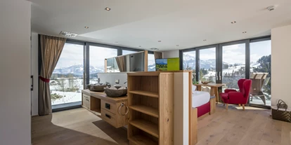 Luxusurlaub - Bar: Poolbar - Wellnessresort Seiwald