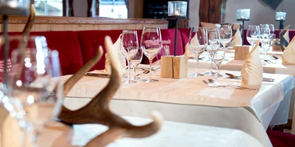 Luxusurlaub - Bar: Poolbar - Wellnessresort Seiwald