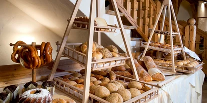 Luxusurlaub - Bar: Poolbar - Wellnessresort Seiwald