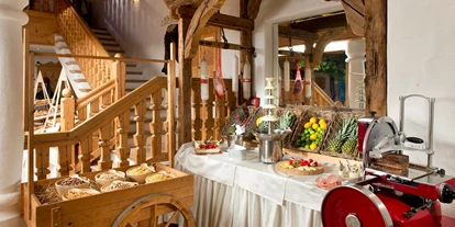 Luxusurlaub - Bar: Poolbar - Wellnessresort Seiwald