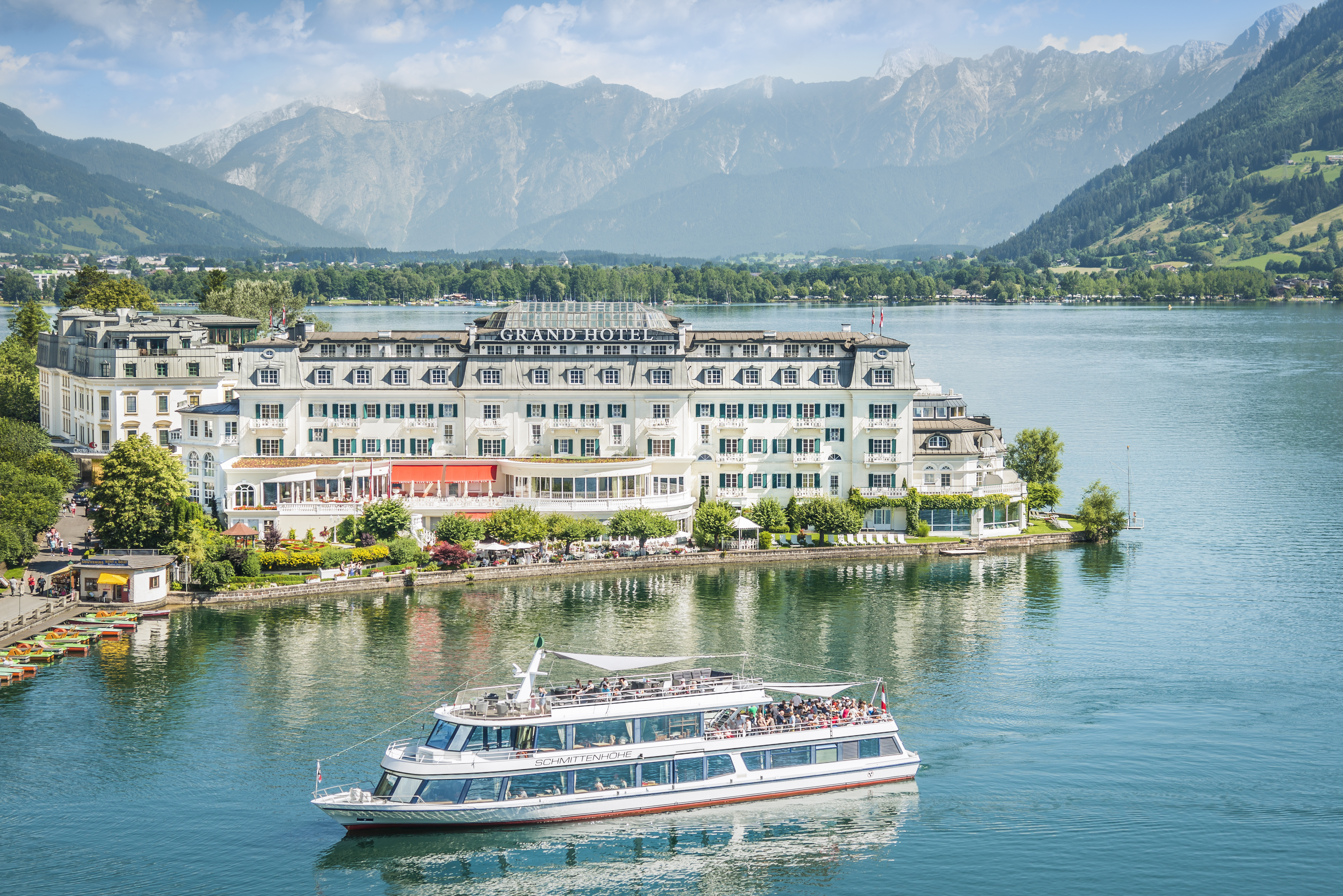 Luxushotel: Außenansicht GRAND HOTEL ZELL AM SEE - Grand Hotel Zell am See