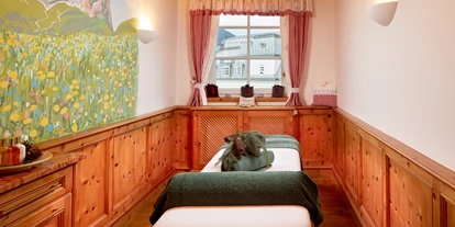 Luxusurlaub - Hotel-Schwerpunkt: Luxus & Familie - Massagekabine - Grand Hotel Zell am See