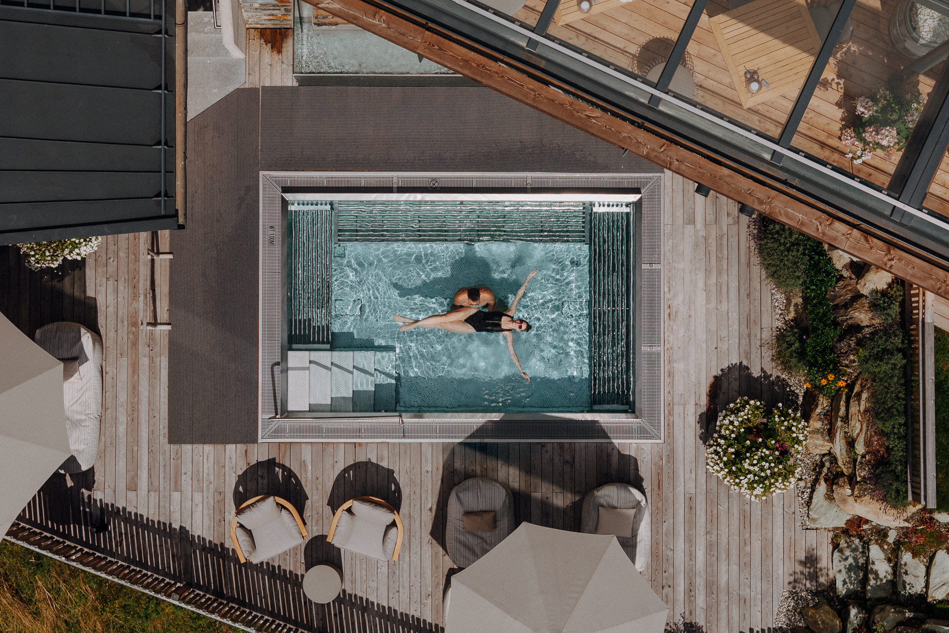 Luxushotel: Pool von oben betrachtet - Das Goldberg