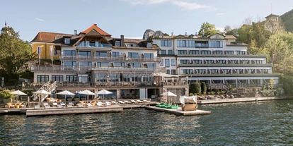Luxusurlaub - Parkplatz: gebührenpflichtig in Gehweite - Außenansicht - Seehotel Das Traunsee****s