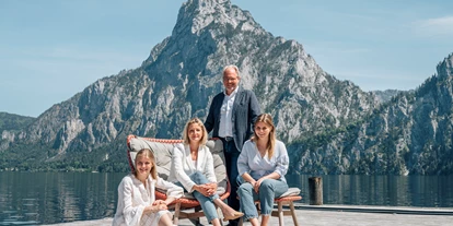 Luxusurlaub - Parkplatz: gebührenpflichtig in Gehweite - Gastgeberfamilie Gröller - Seehotel Das Traunsee****s