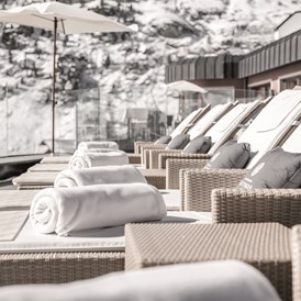 Luxushotel: Sonnenterrasse - Hotel Gotthard-Zeit