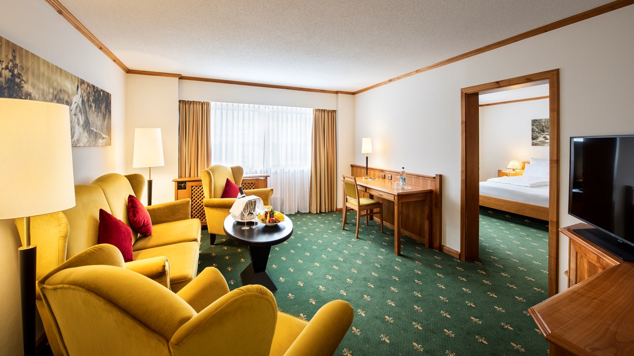 Hotel Sonnenhof Lam im Bayerischen Wald Zimmerkategorien Panorama-Suite zur Südseite mit Balkon, 48qm