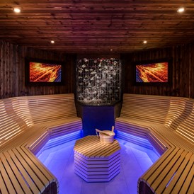 Luxushotel: Feuer-Sauna im neuen 5 Elemente ASIA SPA - Hotel Sonnenhof im bayerischen Wald