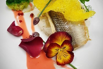 Luxushotel: Regionale Küche auf höchstem Niveau mit Fleisch und Fisch von heimischen Produzenten - Alpbacherhof****s - Mountain & Spa Resort