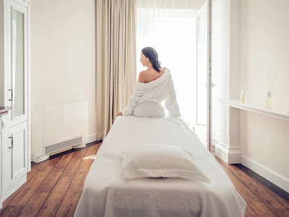 Luxusurlaub - Völlan - Preidl SPA: buchen Sie unsere à la carte Single Treatments oder unsere ganzheitlichen SPA Retreats - Preidlhof***** Luxury DolceVita Resort