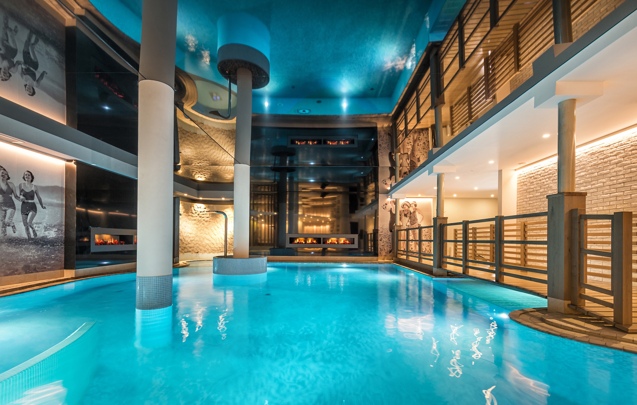 Luxushotel: Indoor Thermalwasser Pool mit warmen Heilwasser - Preidlhof***** Luxury DolceVita Resort