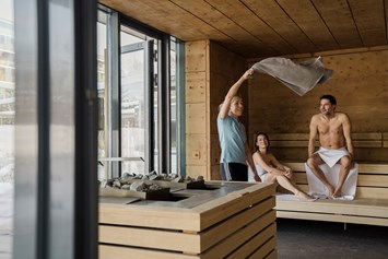 Luxushotel: Sauna im Winter - Gesundheitsresort Lebensquell Bad Zell