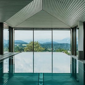 Luxushotel: Infinity Pool - Romantik Spa Hotel Elixhauser Wirt