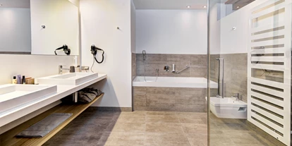 Luxusurlaub - Hotel-Schwerpunkt: Luxus & Sport - Wohnen - Hotel Gut Brandlhof