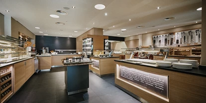 Luxusurlaub - Hotel-Schwerpunkt: Luxus & Sport - Buffetbereich - DAS KRONTHALER****S